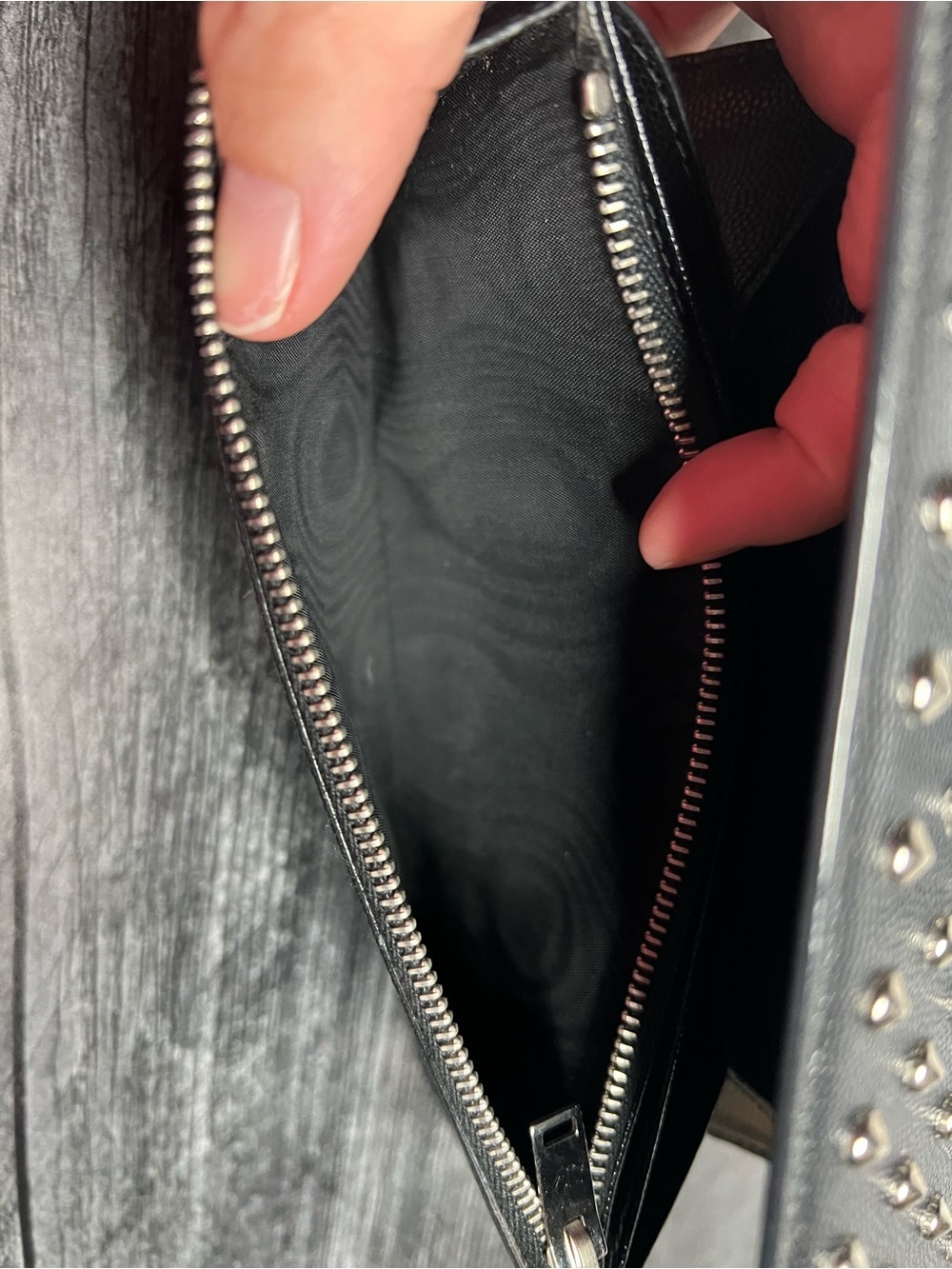 Authentic Saint Laurent Black Grain De Poudre Stud Marquage Wallet w/ COA - Picture 7 of 10